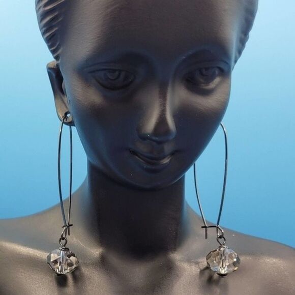 📦 Bead clear dangle oval hoop earrings - Picture 10 of 10